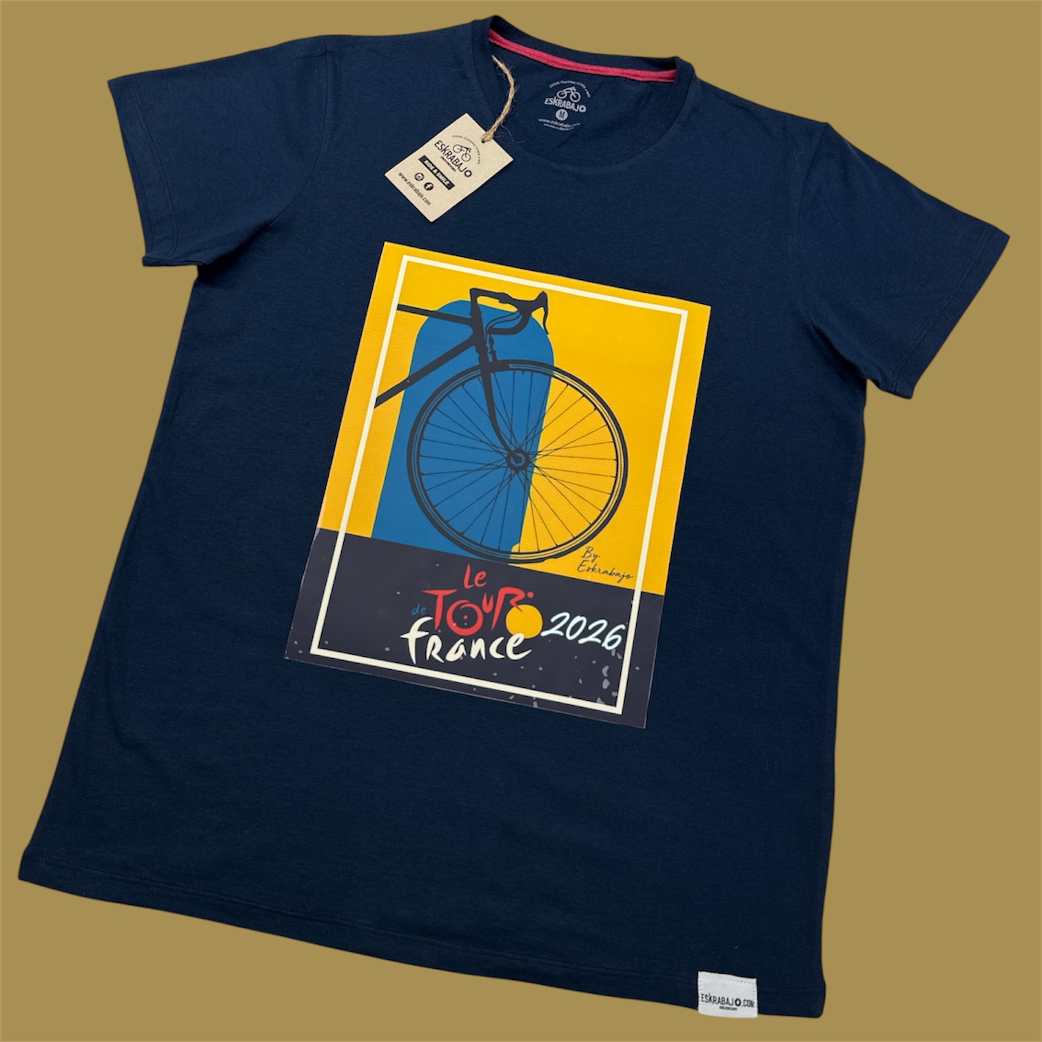 Estas son las playeras -camisetas jerseys casuales que los aficionados al ciclismo y seguidores del Tour de Francia van a llevar cuando inicie la competencia en Barcelona -España
